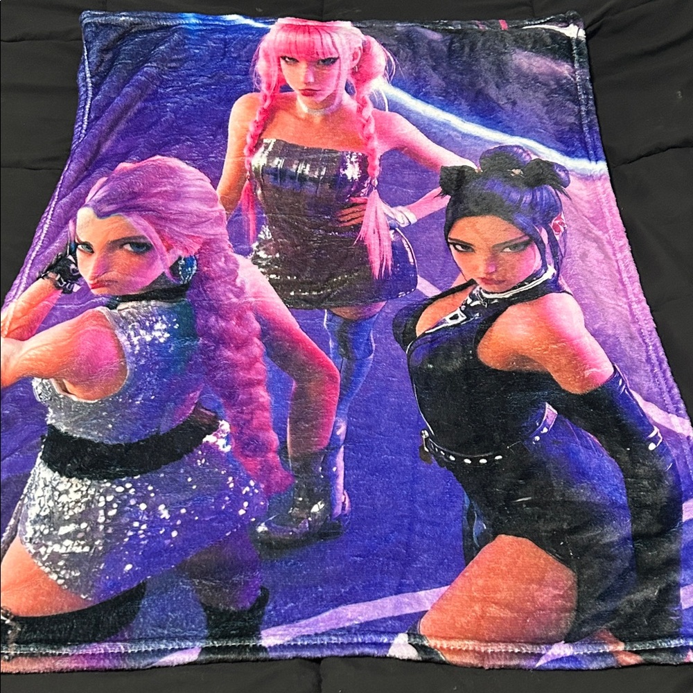 Huntex Vibrant Character Throw Blanket
